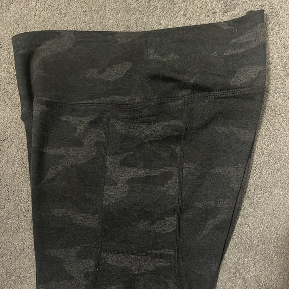 Vuori Elevation Performance Legging - image 7